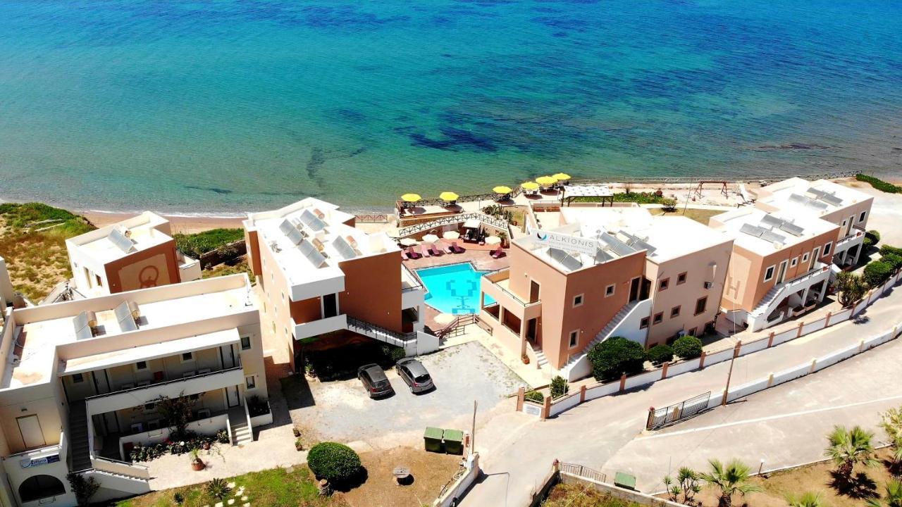 Alkionis Beach Hotel Apartments Sfáka Dış mekan fotoğraf